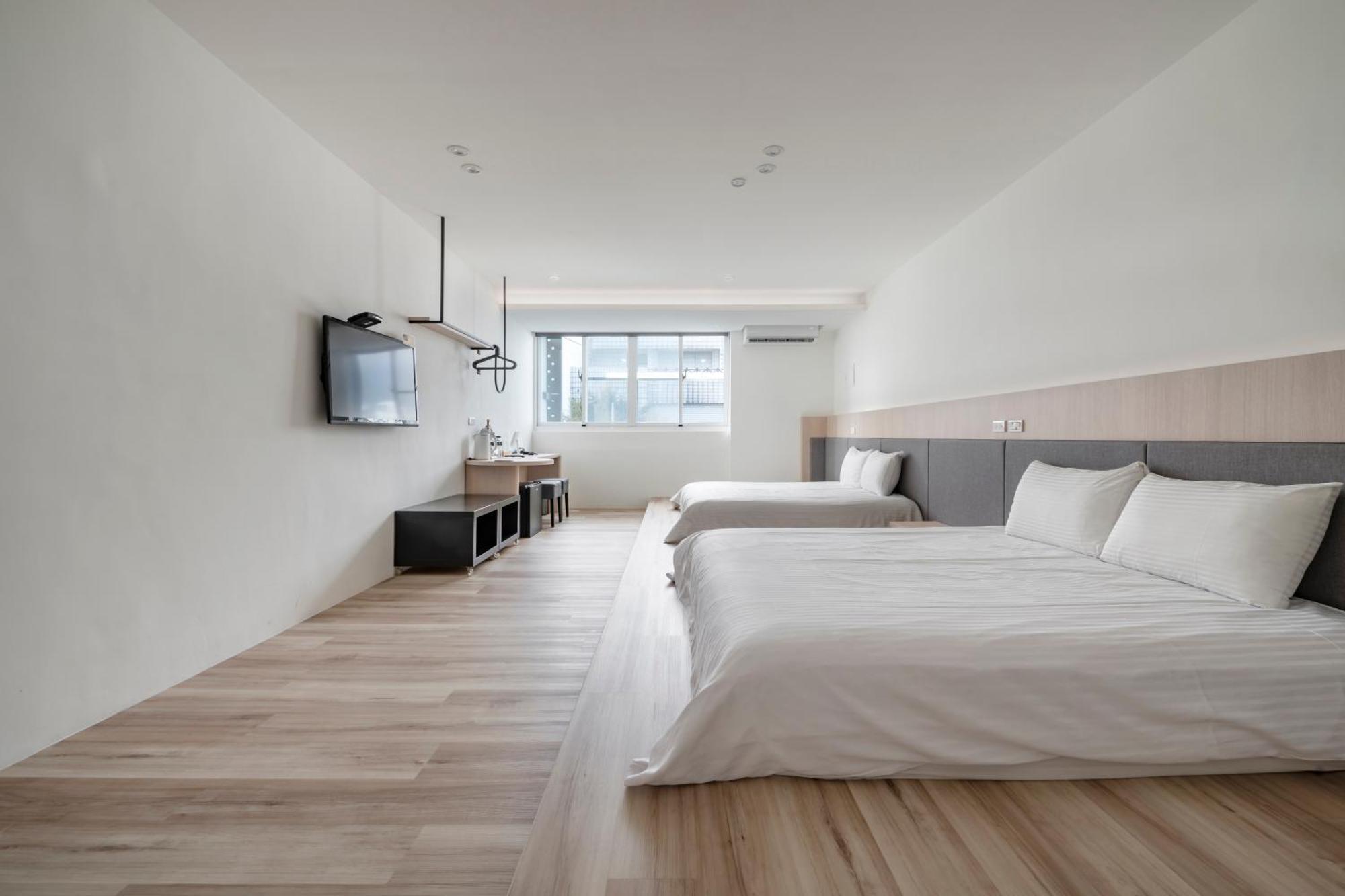 Taitung Spring Homestay B&B Buitenkant foto